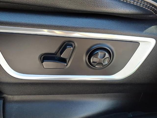 2021 RAM 1500 Laramie 4x4 Crew Cab 5'7" Box