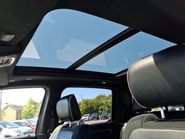 2021 RAM 1500 Laramie 4x4 Crew Cab 5'7" Box