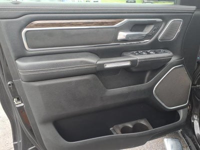 2019 RAM 1500 Laramie 4x4 Crew Cab 5'7" Box