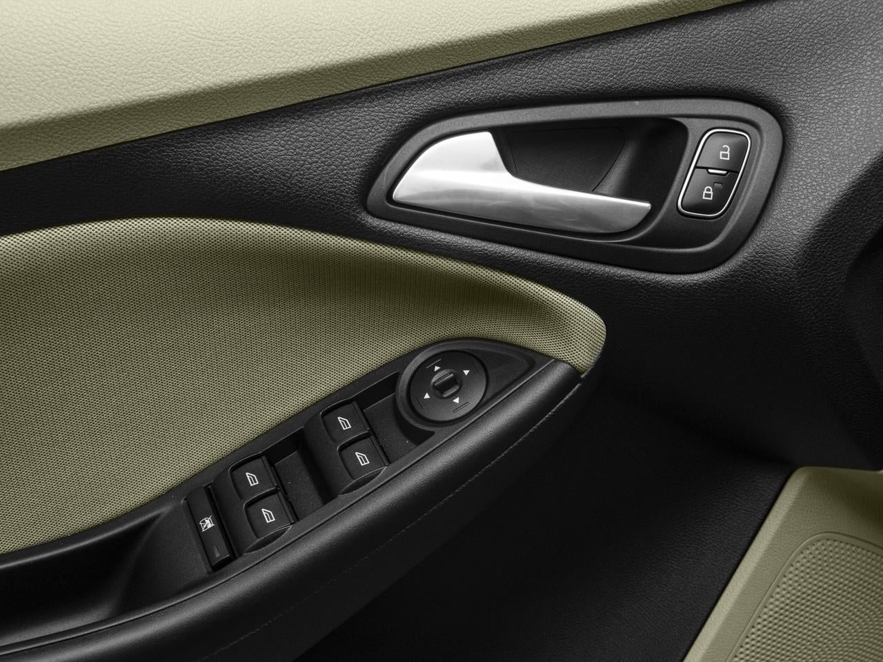 2017 Ford Focus SE Sedan