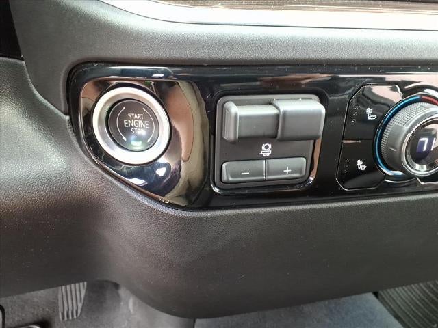 2022 Chevrolet Silverado 1500 Crew Cab Short Box 4-Wheel Drive LT 1LT