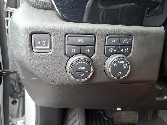 2022 Chevrolet Silverado 1500 Crew Cab Short Box 4-Wheel Drive LT 1LT