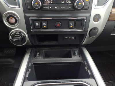 2019 Nissan Titan 4x4 Crew Cab SL