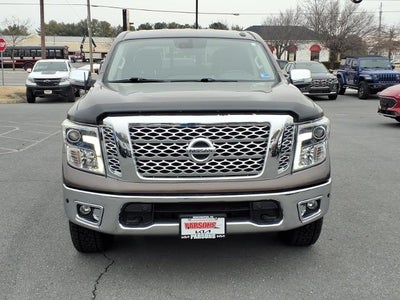 2019 Nissan Titan 4x4 Crew Cab SL