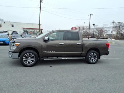 2019 Nissan Titan 4x4 Crew Cab SL
