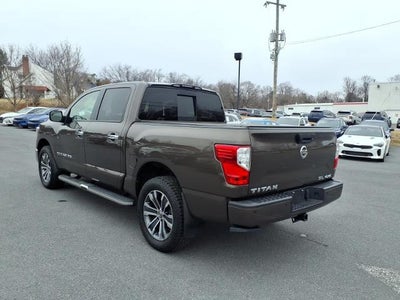 2019 Nissan Titan 4x4 Crew Cab SL