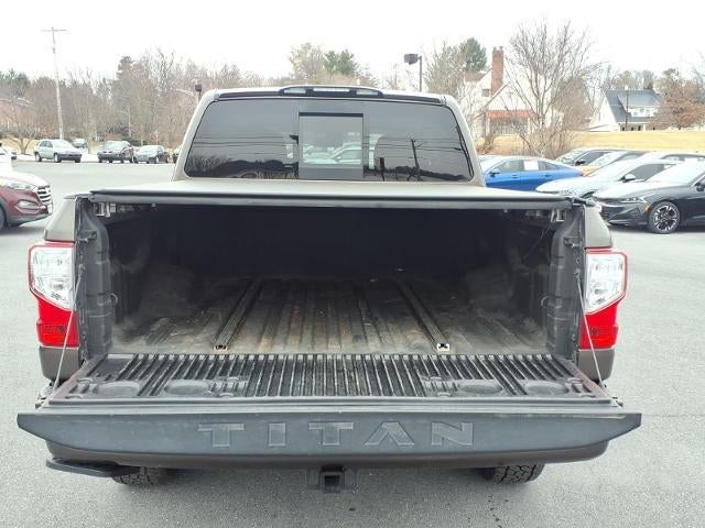 2019 Nissan Titan 4x4 Crew Cab SL