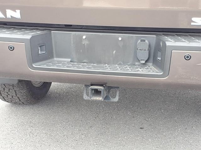 2019 Nissan Titan 4x4 Crew Cab SL