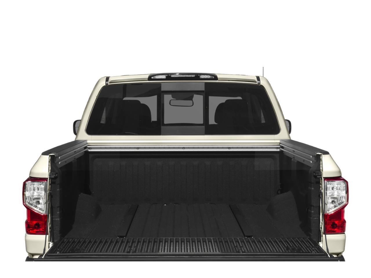 2019 Nissan Titan 4x4 Crew Cab SL