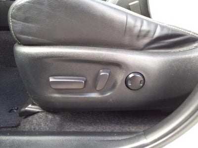 2016 Toyota RAV4 AWD 4dr Limited (GS)