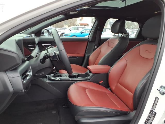 2025 Kia K4 GT-Line Turbo FWD