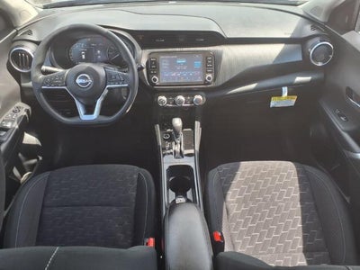 2024 Nissan Kicks SV FWD