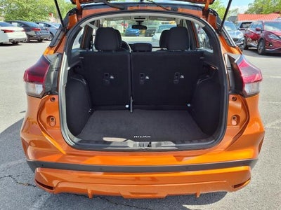 2024 Nissan Kicks SR FWD