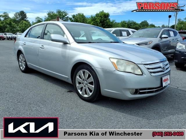 2005 Toyota Avalon Limited's photo