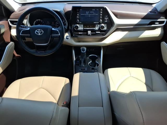 2021 Toyota Highlander XLE AWD (Natl)