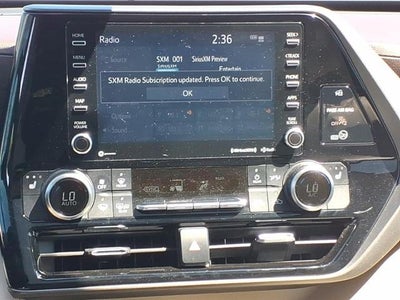 2021 Toyota Highlander XLE AWD (Natl)