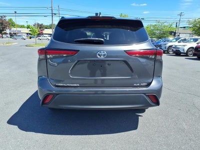 2021 Toyota Highlander XLE AWD (Natl)