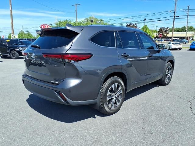 2021 Toyota Highlander XLE AWD (Natl)