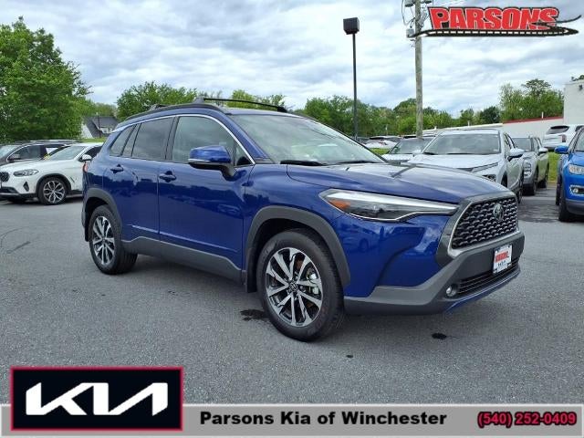 2024 Toyota Corolla Cross XLE 4WD (Natl)