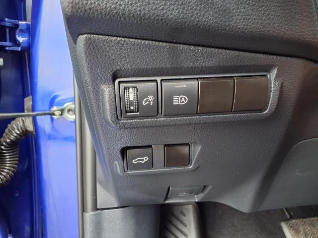 2024 Toyota Corolla Cross XLE 4WD (Natl)