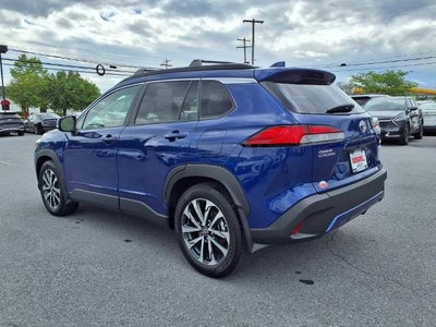 2024 Toyota Corolla Cross XLE 4WD (Natl)