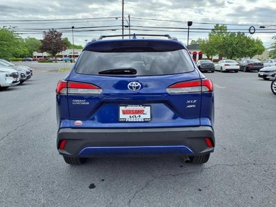 2024 Toyota Corolla Cross XLE 4WD (Natl)