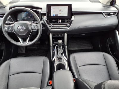 2024 Toyota Corolla Cross XLE 4WD (Natl)