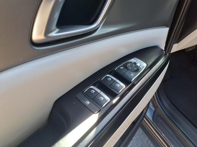 2022 Kia Carnival LX FWD