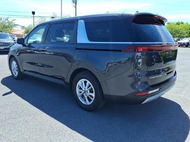 2022 Kia Carnival LX FWD