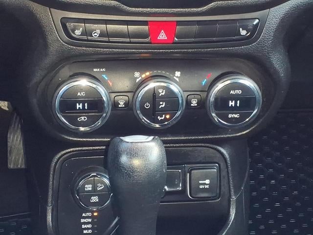 2017 Jeep Renegade Deserthawk 4x4 *Ltd Avail*